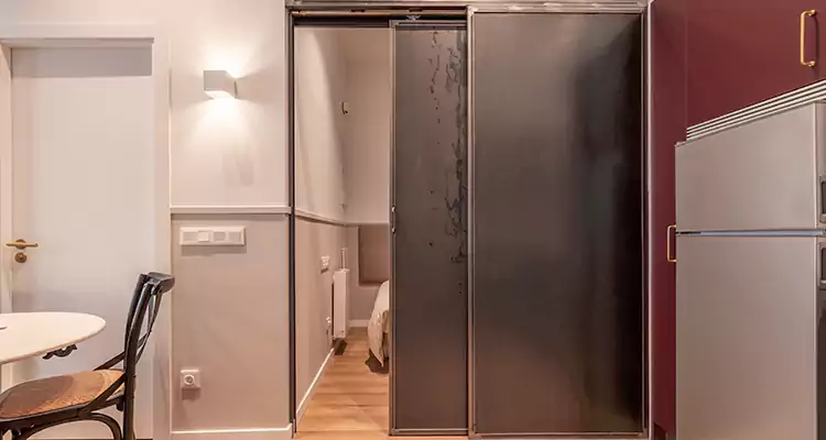 We Fix Closet Sliding Door in Pensacola, FL 